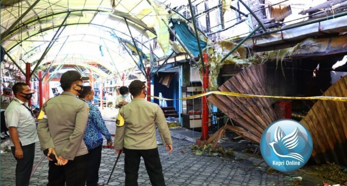 Kapolres Bersama Sekda Lakukan Tinjau Lokasi Kebakaran Pasar Malam