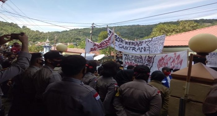 Dirugikan,Nelayan Anambas Lakukan Aksi Demo