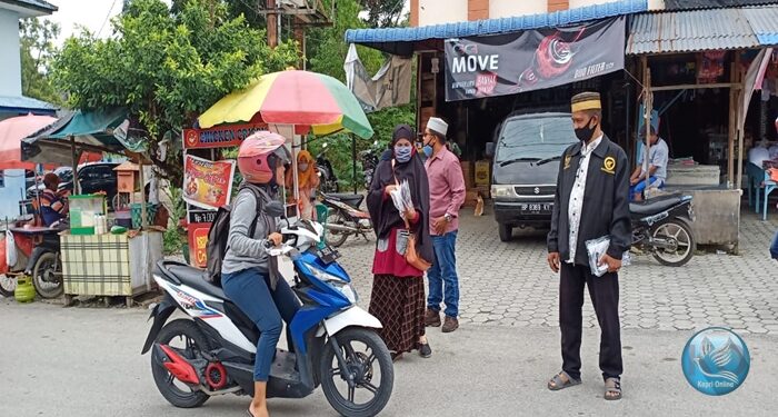 IWSS Bersama FBKK Bagikan 2000 Masker Kepada Pengguna Jalan
