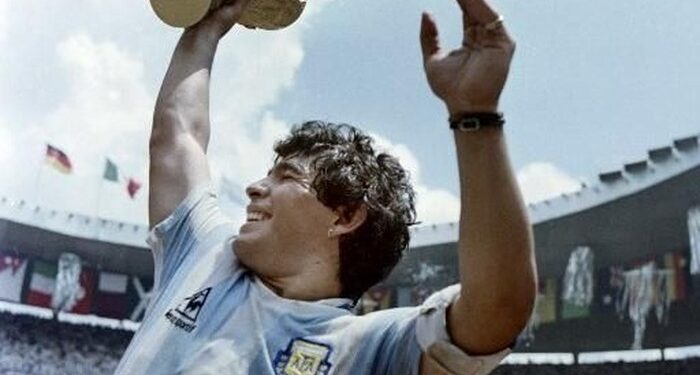 Legenda sepakbola Asal Argentina, Diego Armando Maradona, Meninggal Karena Serangan Jantung