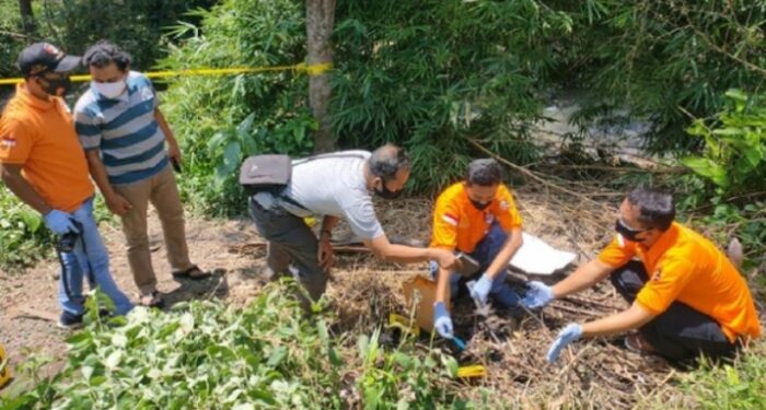 Penemuan Mayat Bayi yang Diduga Sengaja Dibakar Hidup-Hidup