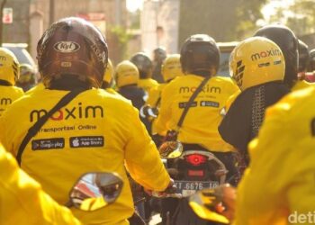 Pesaing Buka Suara soal Kabar Gojek & Grab Mau ‘Kawin’