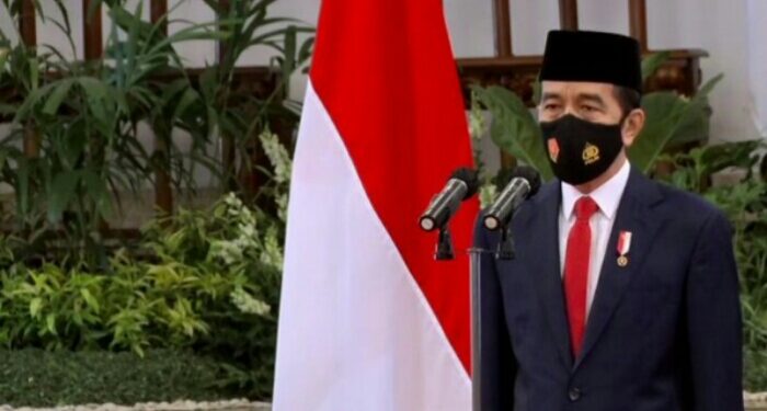 7 Anggota KY Terpilih Ucapkan Sumpah Jabatan di Depan Jokowi