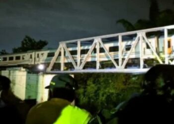 Mobil Patroli Polisi Ditabrak Kereta Api, Tiga Petugas Tewas