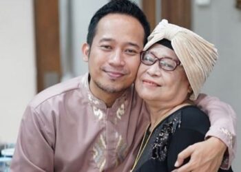 Ibunda Denny Cagur Meninggal Dunia