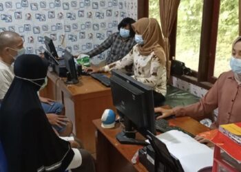Ini Penampakan Suami-Istri Tersangka Pemerkosa Wanita di Sumbar