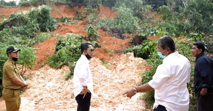 Wawako Batam Kembali Tinjau Dampak Bencana dan Salurkan Bantuan