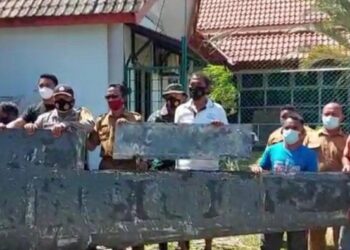 Warga Bintan Kepri Temukan Benda Diduga Serpihan Sayap Pesawat