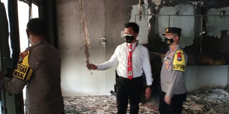 Polisi Selidiki Kebakaran Gedung E Pemkab Karimun