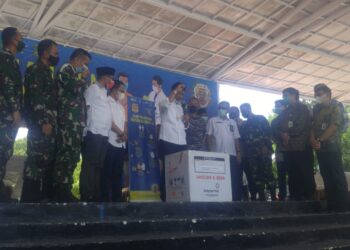 Pemerintah Kota Batam menggelar pencanangan vaksinasi covid-19 di Dataran Engku Putri
