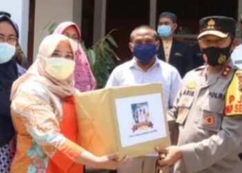 Kapolda Kepri Lakukan Pemukulan Gong Menandakan Program PPKM Mulai Terlaksana