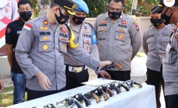 Hindari Penyalahgunaan, Kapolres Karimun Laksanakan Pengecekan Senjata Api Inventaris
