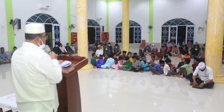 Bupati Karimun Menghadiri Peringatan Isra Mi’raj di Masjid Jami’ Raudhatul Mukminin