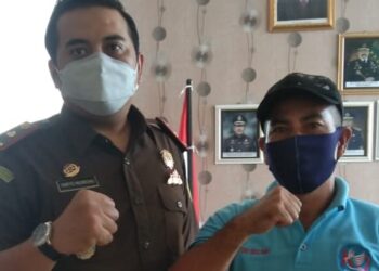 Silaturahmi Media Keprionline.co.id di Kantor Kajaksaan cabang Moro Menyinggung Proses Pidana Korupsi Kades Tanjung Pelanduk