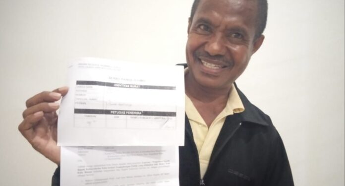 Paulus Lein: Terbongkar Sudah, DR.H.Suroyo.SE.MM Menandatangani Ijazah SI HM.Rudi,SE.MM di Dua Kampus Berbeda