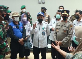 Melaksanakan Arahan Presiden Guna Menekan Laju Covid 19, Kapolda Kepri Gerak Cepat Meninjau Tempat Karantina Pekerja Migran