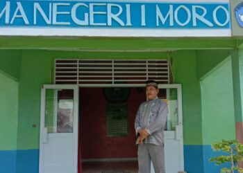 Kepsek SMAN 01 Moro Apresiasi siswanya yang berhasil masuk Perguruan tinggi Negeri UMRAH Tanjung Pinang