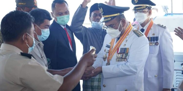 Pelantikan Bupati dan Wakil Bupati Karimun dan Prosesi Tepung Tawar Penyambutan di Karimun