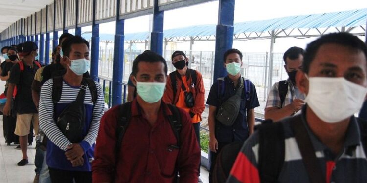 WNA India Lari Dari Karantina dan Ditemukan di Batam Makan Martabak