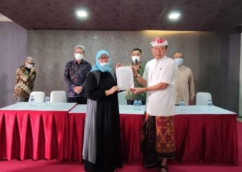 Diduga Nistakan Agama, Desak Made Darmawati Minta Maaf ke Umat Hindu