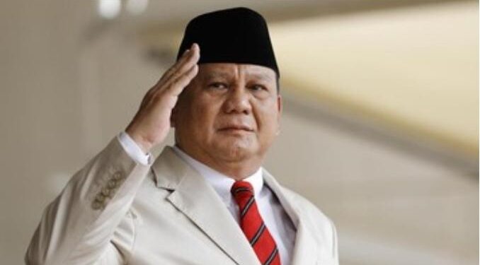 Prabowo Janji Biaya Sekolah hingga Kuliah Anak Komandan KRI Nanggala 402 saat Kunjungi Rumah Duka