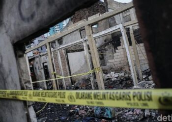 Kebakaran 130 Rumah di Jakbar Diduga Dipicu Cekcok Suami Istri