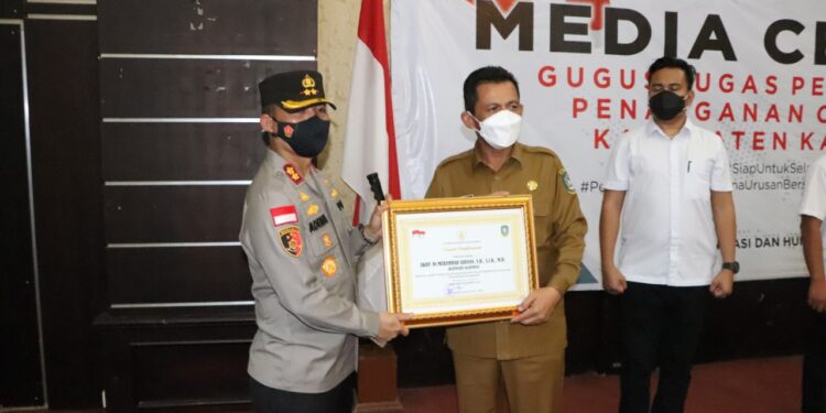 Polres Karimun Terima Penghargaan dari Pemprov. Kepri