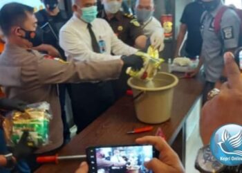 Sabu 3 Kg yang Berhasil Diungkap Kasat Narkoba bersama Anggota Dimusnahkan