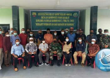 Danramil 01/Balai Menyelenggarakan Kegiatan Komsos dengan Komponen Masyarakat  Untuk Dukung Vaksin Covid 19