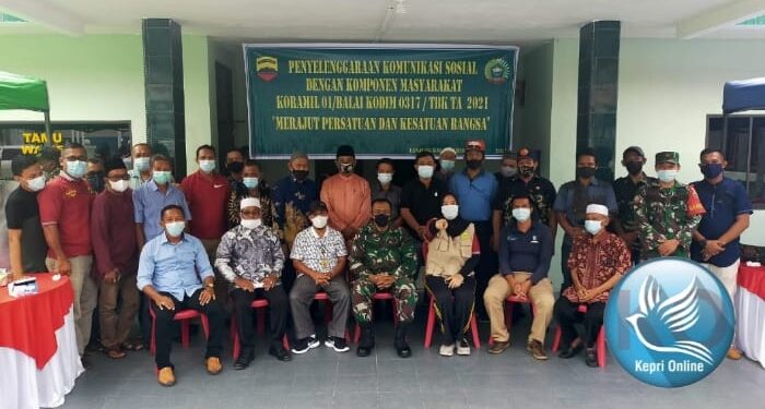 Danramil 01/Balai Menyelenggarakan Kegiatan Komsos dengan Komponen Masyarakat  Untuk Dukung Vaksin Covid 19
