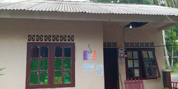 Anggota DPRD Lingga Belum Juga Renovasi Polindes Desa Tanjung Irat, Mana Janji Manisnya?