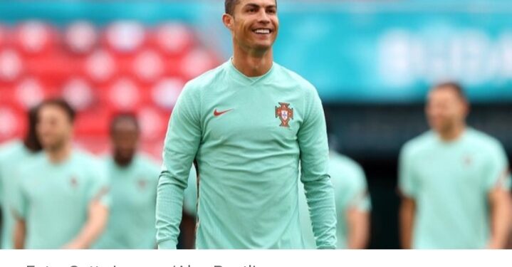 Waduh! Cuma Gara-gara Ini, Cristiano Ronaldo Bikin Coca-Cola Rugi Rp 57 Triluan