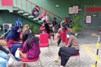 Sehari Setelah Vaksin, Pekerja PT. Shneider Serbu IGD Rumah Sakit Awal Bros Batam