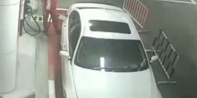 Pengemudi BMW Kabur Setelah Isi Bensin Full Tank, Petugas SPBU Ganti Rugi Rp 602.000