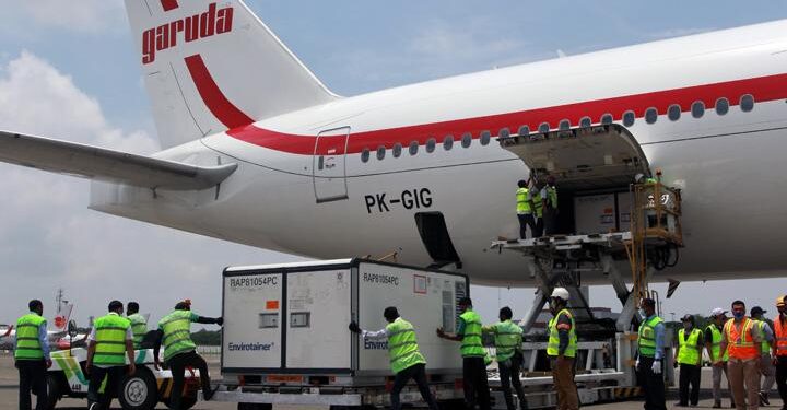 Pendapatan Garuda Jeblok 54 Persen, Kerugian Capai Rp 5,5 Triliun