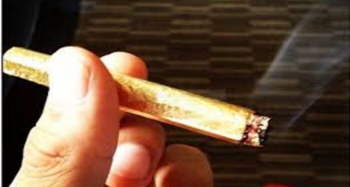 Perokok Terlindungi dari Virus Corona ?