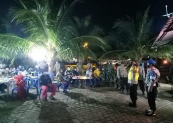 Memutus Matai Rantau Penyebaran Virus Covid 19, Tim Satgas Kecamatan Moro Datangi Titik Keramaian