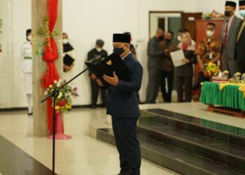 Bupati Lingga Kukuhkan Paskibraka Tahun 2021