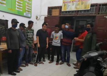 Lima Penjual Chip Domino di Tangkap