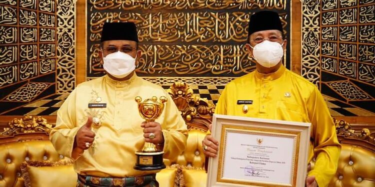 Pemkab Karimun Raih Anugerah Parahita Ekapraya 2021 Kriteria Utama