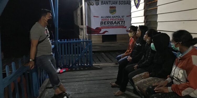 Satpolairud Polres Karimun Menangkap Tekong yang Membawa 5 Orang PMI Ilegal