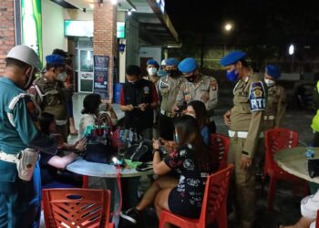 Sipropam Polres Karimun Gelar Razia Prokes 5M