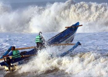 Aksi Cekatan Pengemudi Speedboat di Anambas, Selamatkan 9 Nyawa Saat Kapalnya Diterjang Ombak Besar