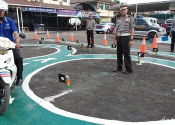 ‘Valentino Rossi Tak Mungkin Dapat SIM C di Indonesia’