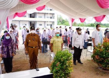 Wakil Bupati Resmikan Pelaksanaan Vaksinasi di SMAN 5 Karimun