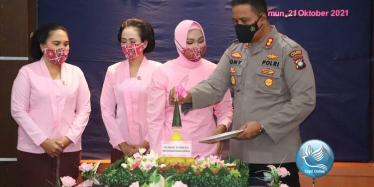 Kapolres Karimun Minta Bhayangkari Prioritaskan Melakukan Prokes 5M