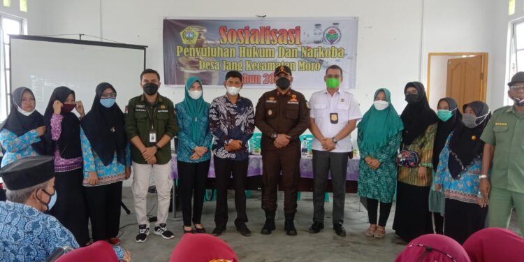 Desa Jang Bekali Warga Dengan Luhkum Bahaya Narkoba dan Sosialisasi Prokes 5M