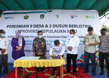 Luar Biasa ! 9 Desa dan 2 Dusun di Kepri Kini Terang Benderang