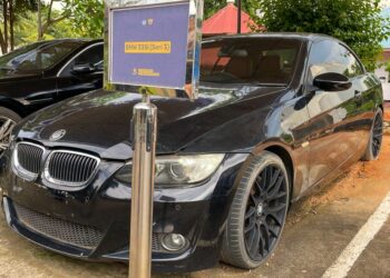 Lima Mobil Mewah Sitaan Bea Cukai Batam Terjual Senilai Rp 5 Miliar