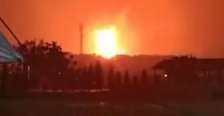Kebakaran Hebat Melanda PT Pertamina Di Kilang Cilacap, Tangki Berisi Pertalite